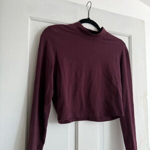TNA Aritzia Cropped Mock-neck Top – Burgundy | Size Medium